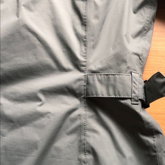 The Tomales Bay North Face Green Hooded Parka - Picture 9 of 10